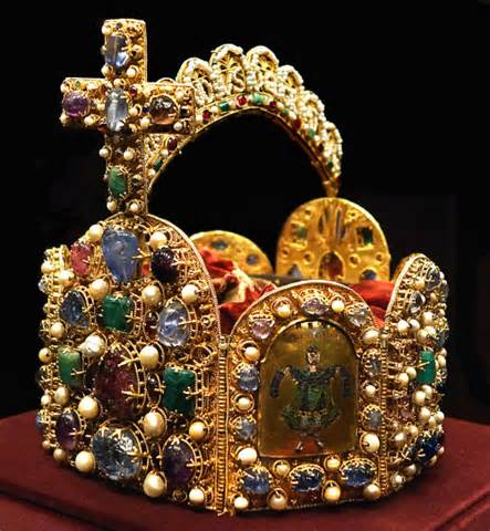 Imperial crown of holy roman empire