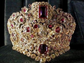 219the jewel-H.M. Queen Therese of Bavaria Tiara   , née Princess of Saxony-Altenburg  (1792-1854)  Queen Therese of Bavaria's